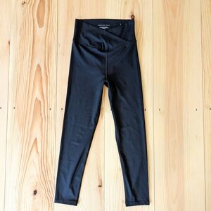 AE The Everything Lightweight Cross Over 7/8 Legging Black Size Small